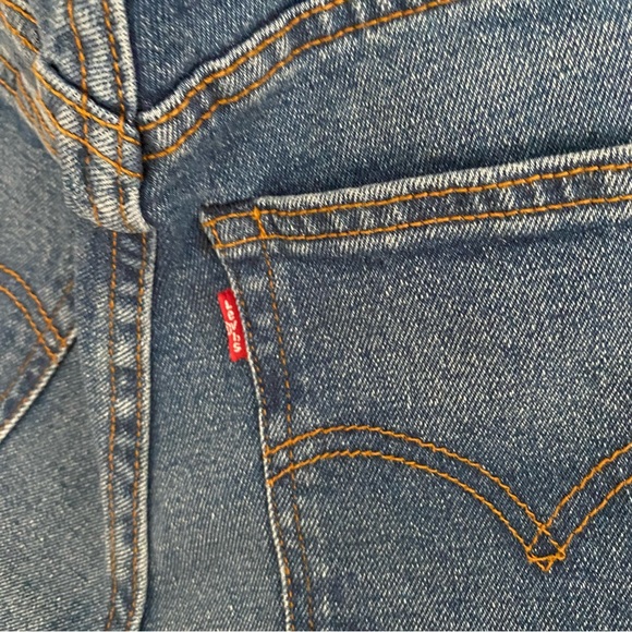 Levi's Denim Jean Shorts Size 30 Button Fly roll up hem - Picture 4 of 11